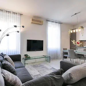 Appartamento Primopiano - Battaglia A, Milano